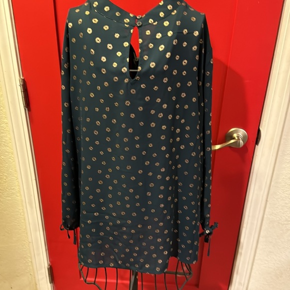 Bundle of 3 blouses - Picture 3 of 9